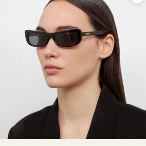 Jacquemus Capri Rectangular Sunglasses in black